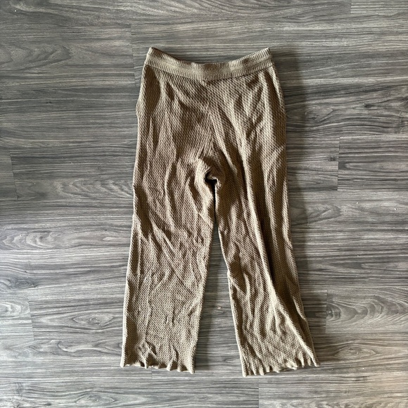 WeWoreWhat Brown Fly Away Knit Long-Sleeve Top and Pants Matching Set - Picture 12 of 16